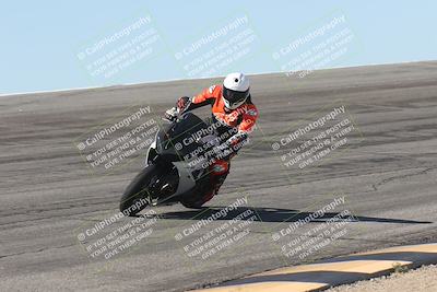 media/Oct-13-2025-Moto Forza (Mon) [[a66d839500]]/4-C Group/Session 2 (Bowl)/